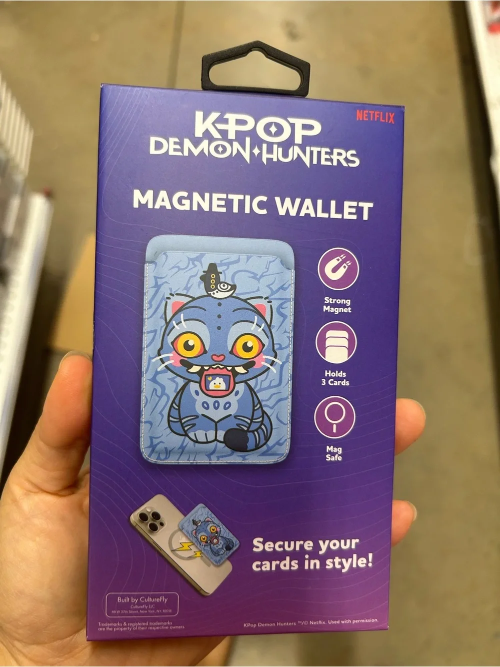 NWT K-pop Demon Hunters Magnetic Wallet Card Holder